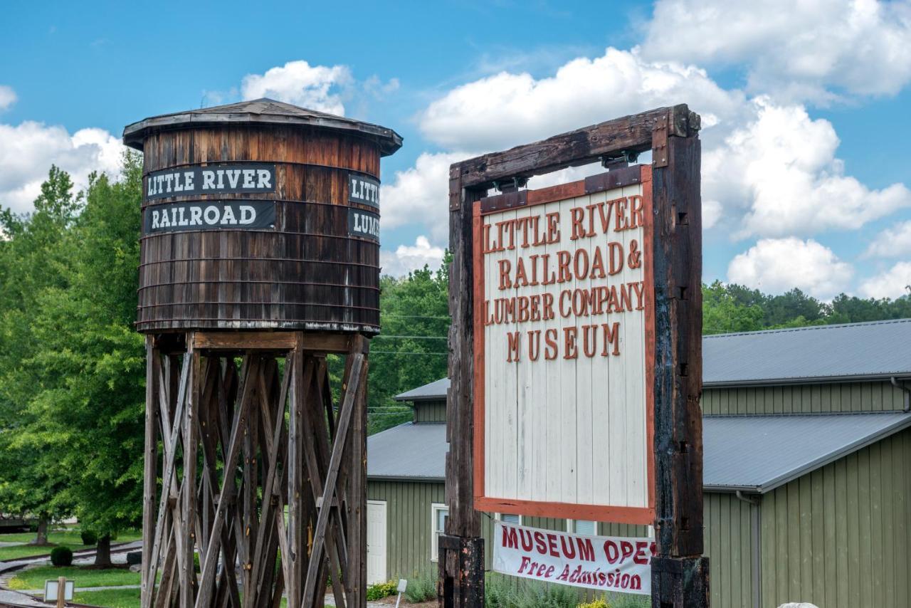 Little River Loft & Riverfront Gem タウンゼンド エクステリア 写真